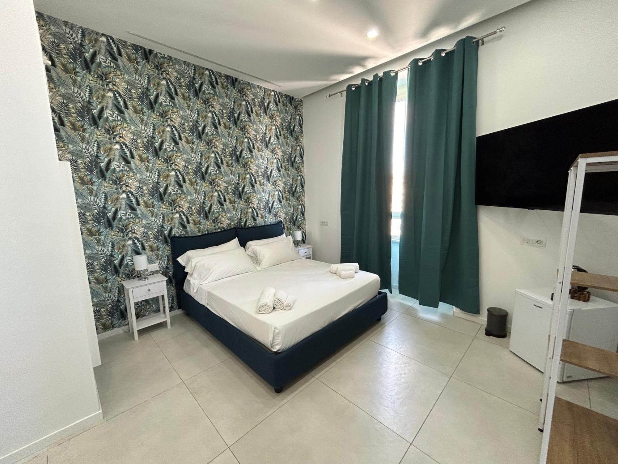 Enjoy Rooms Naples Exterior photo